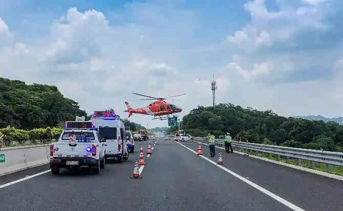 平阴高速公路汽车救援案例